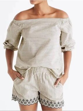 Madewell Off-Shoulder Striped Cotton Top size medium off white navy